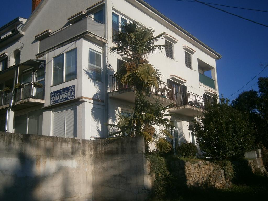 Rooms & Apartments Semic Опатия Екстериор снимка
